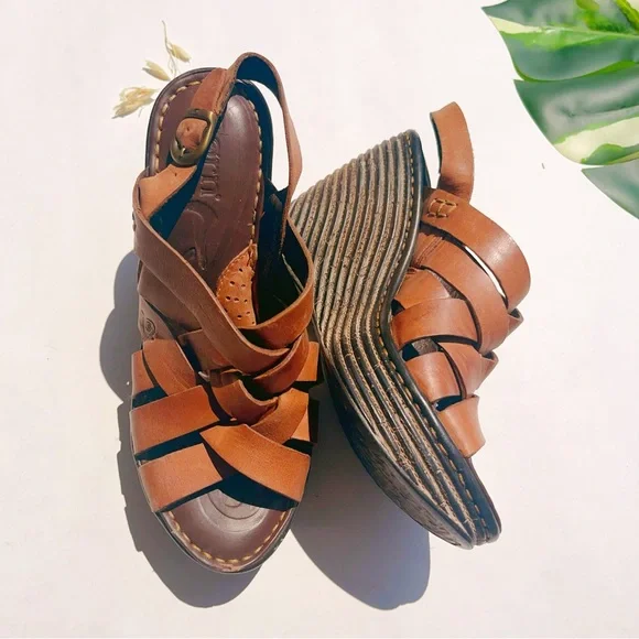 Women’s Born Platform Wedge Brown Leather Sandals 7 - Picture 1 of 10